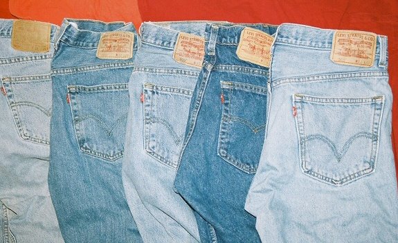 levi's blue jeans